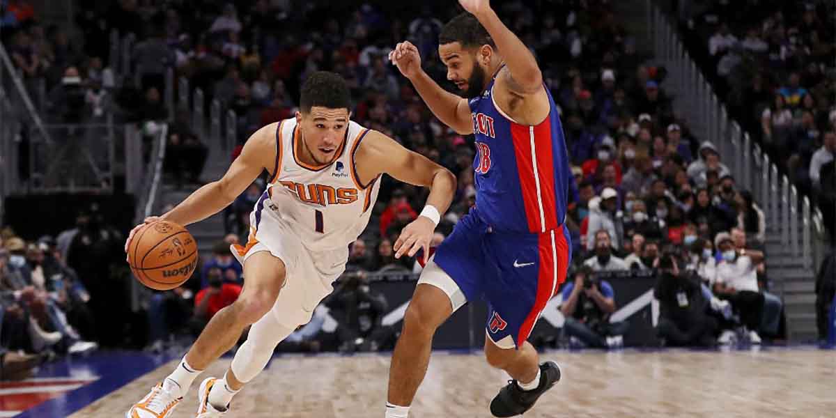 Devin Booker contro Corey Joseph