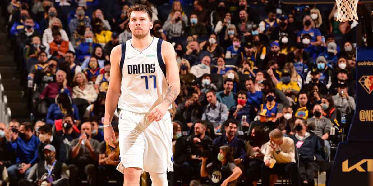 Luka Doncic contro i Golden State Warriors