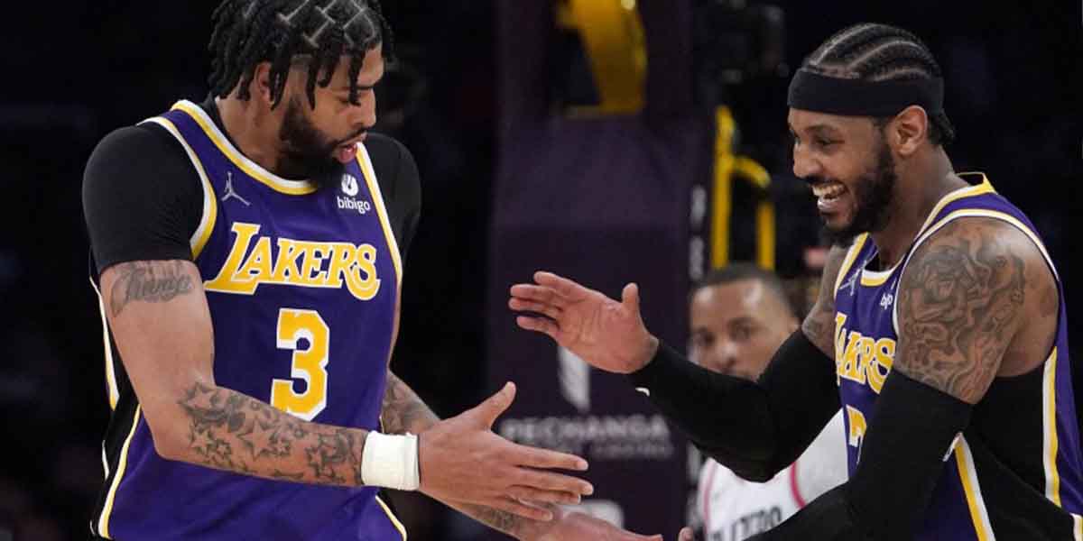 Anthony Davis con Carmelo Anthony