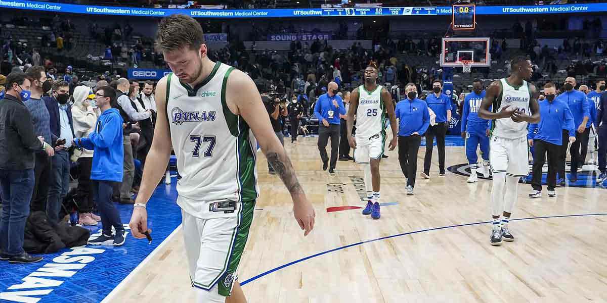 Luka Doncic esce dal campo sconfitto