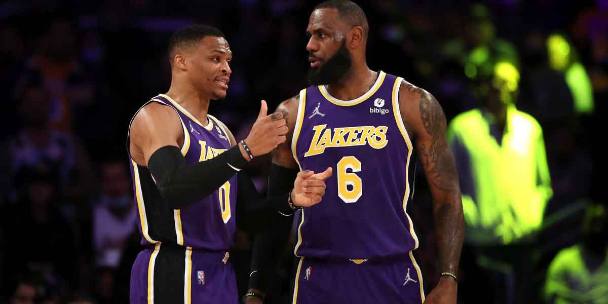 LeBron James con Russell Westbrook