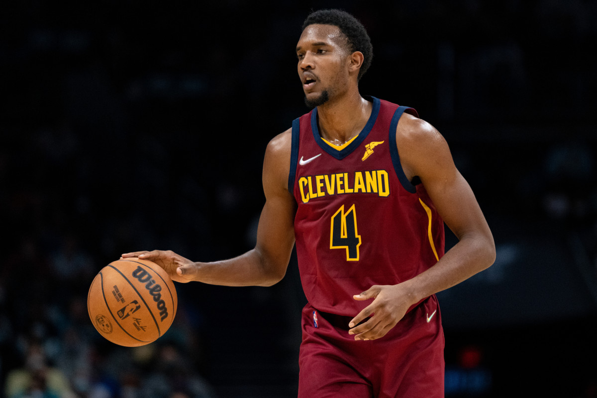 Evan Mobley in maglia Cavs