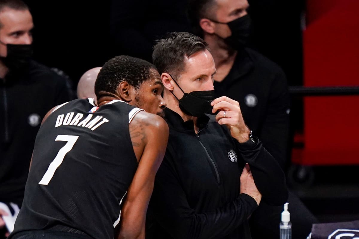 Nash Durant durante una gara dei Nets