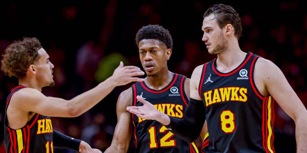 Trae Young contro De'Andre Hunter e Danilo Gallinari