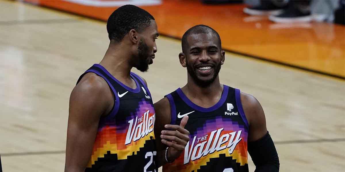 Chris Paul e Mikal Bridges