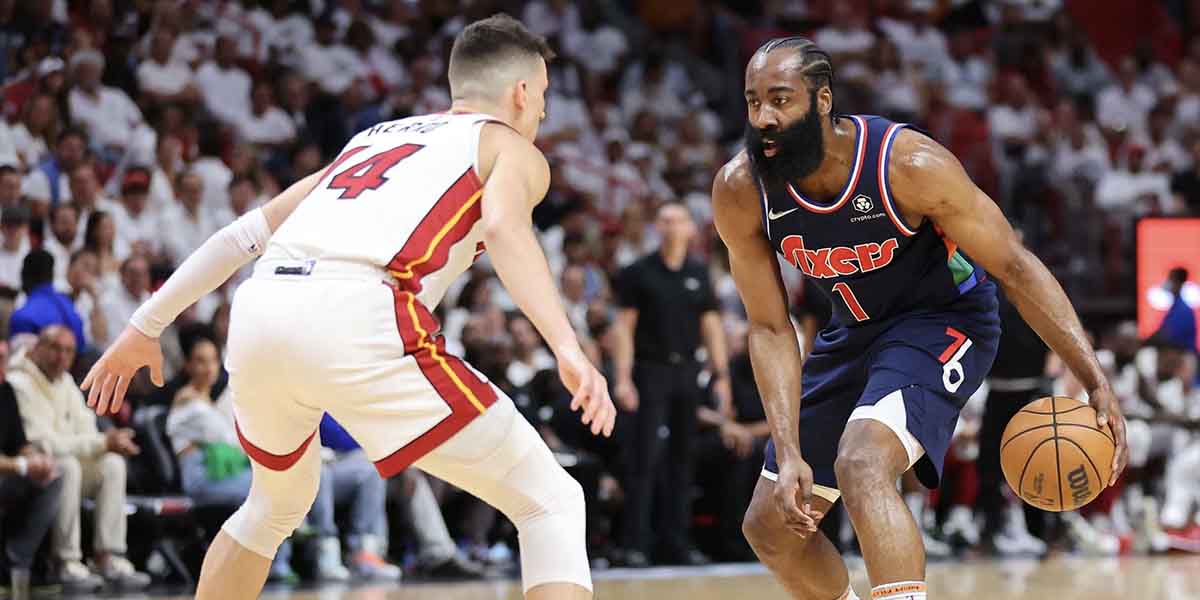 James Harden contro Tyler Herro