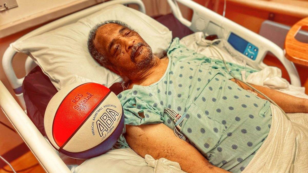 Sam Smith sul letto di ospedale con il pallone ABA