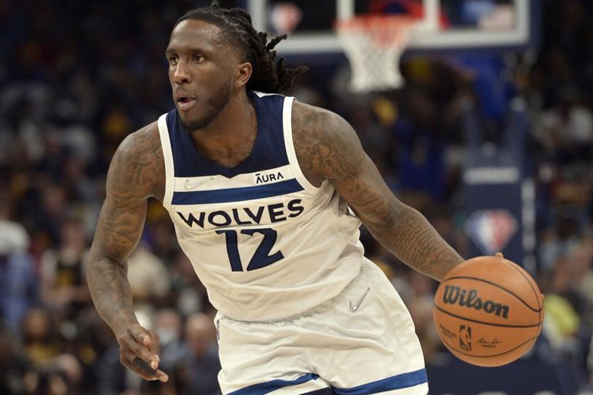 Taurean Prince in maglia T'Wolves