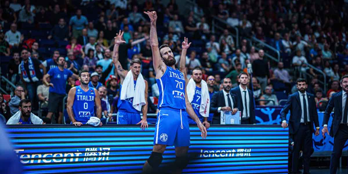 Gigi Datome al tiro contro la Francia
