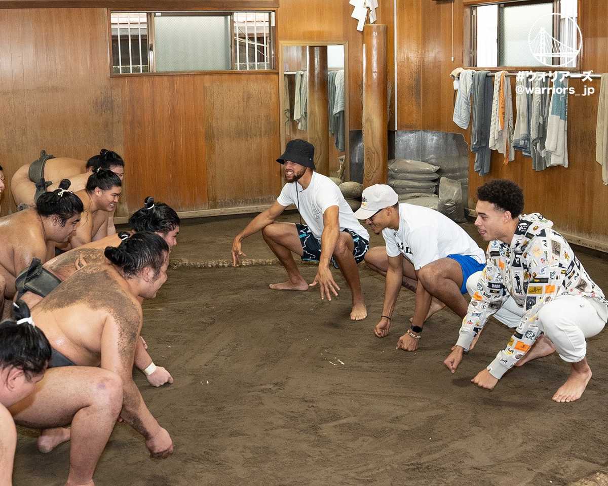 Steph Curry a lezione di Sumo