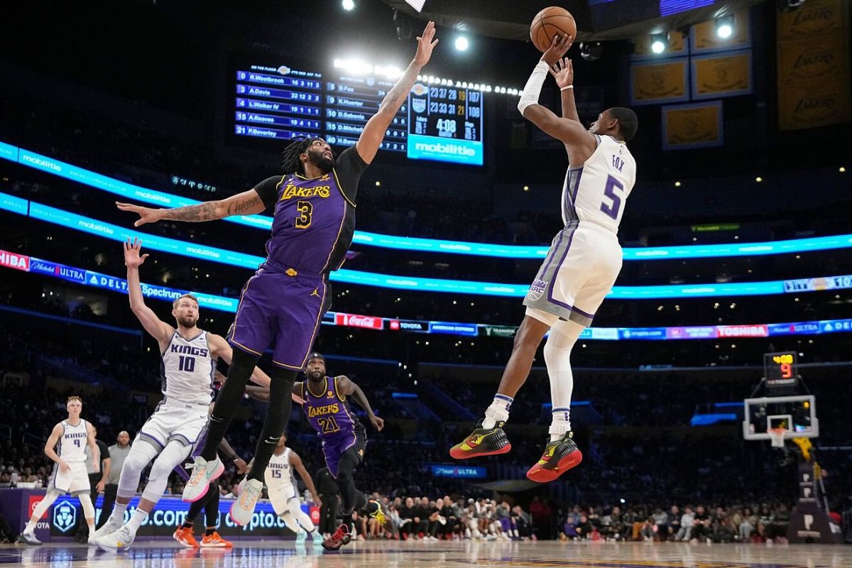 De'Aaron Fox contro i Lakers