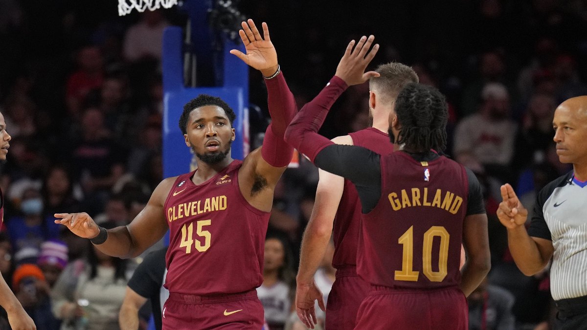 Donovan Mitchell e Darius Garland in maglia Cavs