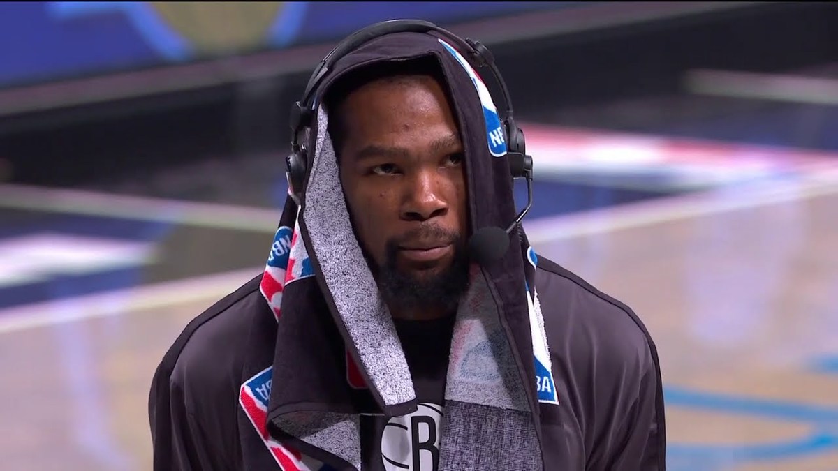 Kevin Durant durante un'intervista post partita