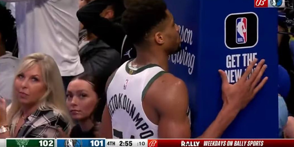 Giannis Antetokounmpo dopo un fallo commesso