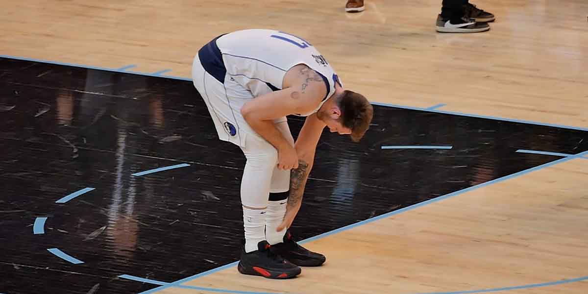 Luka Doncic dolorante alla caviglia sinistra