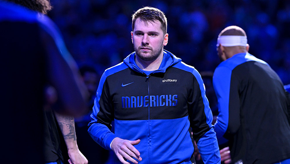 USA TODAY - Luka Doncic nel pre game di una gara di Regular Season con i Dallas Mavericks
