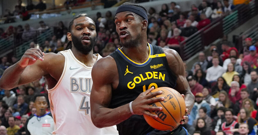 USA TODAY - Jimmy Butler al debutto in Regular Season con la maglia dei Golden State Warriors