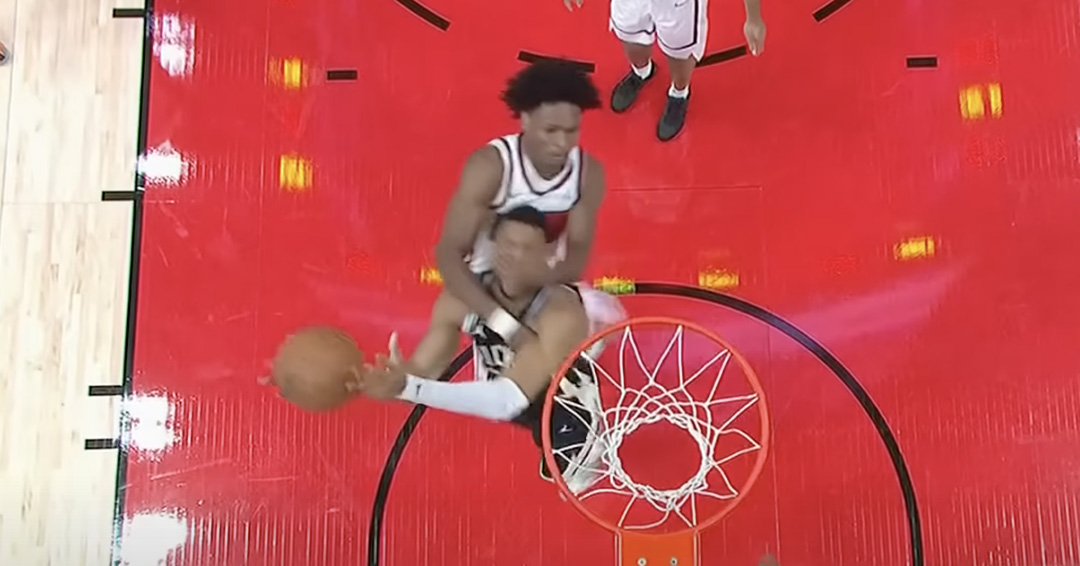 Amen Thompson e Giannis Antetokounmpo