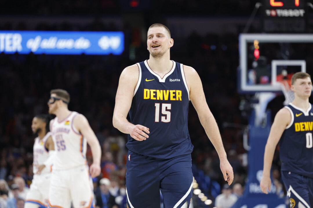 Nikola Jokic nel match di Regular Season tra Denver Nuggets e Oklahoma City Thunder