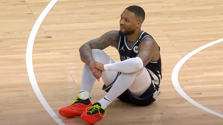 Damian Lillard Infortunio Milwaukee Bucks NBA