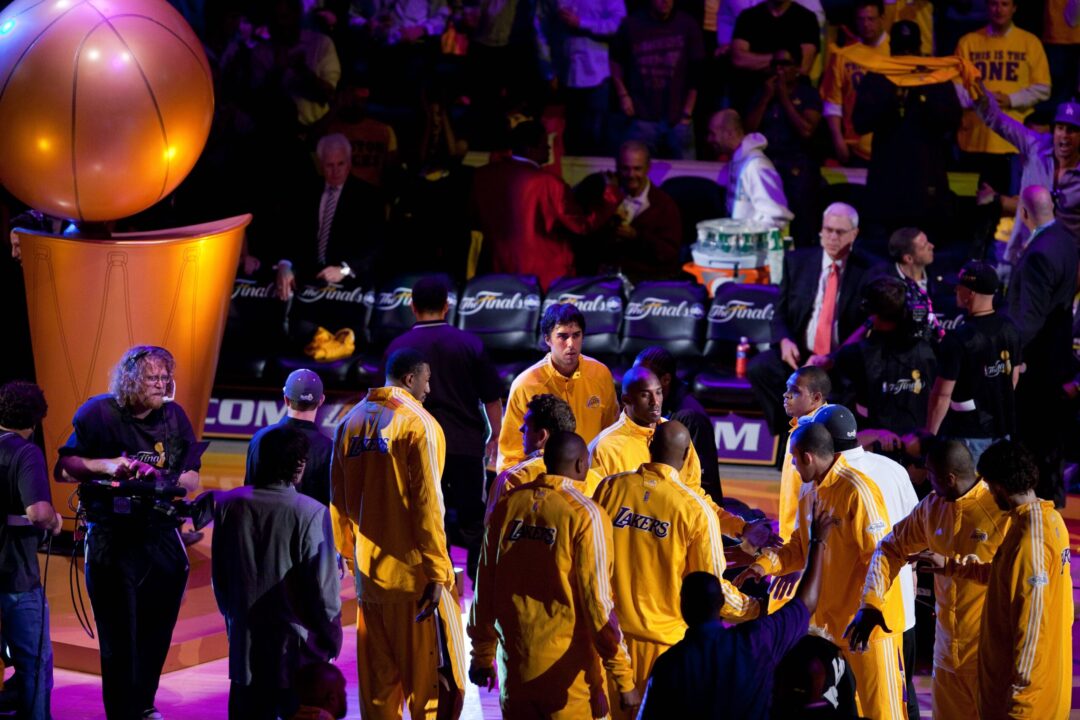 I Los Angeles Lakers nel pre partita di Gara 1 delle NBA Finals 2008