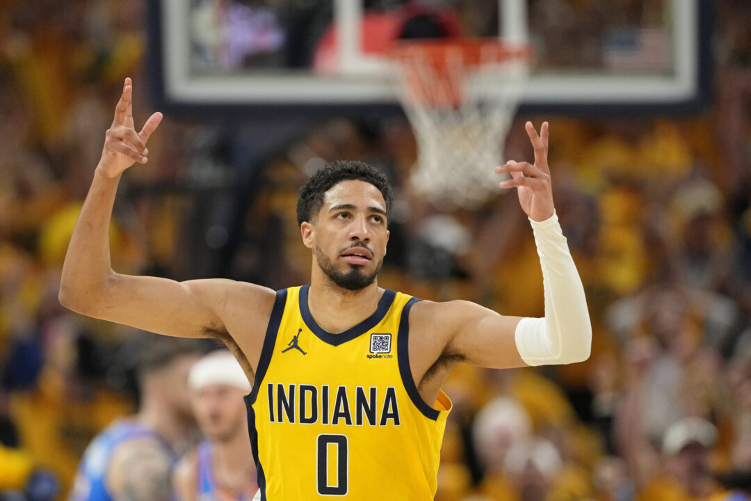 Tyrese Haliburton, Indiana Pacers, esulta durante Gara 6 delle NBA Finals