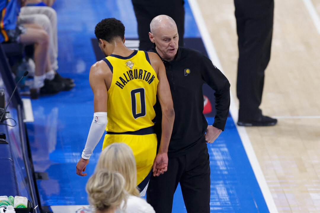 Rick Carlisle e Tyrese Haliburton, NBA Finals 2025