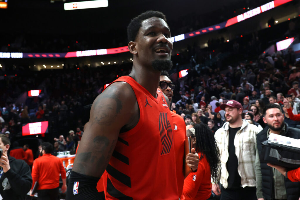 Deandre Ayton Blazers Lakers