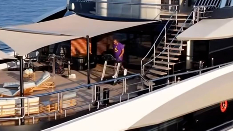 Magic Johnson Yacht