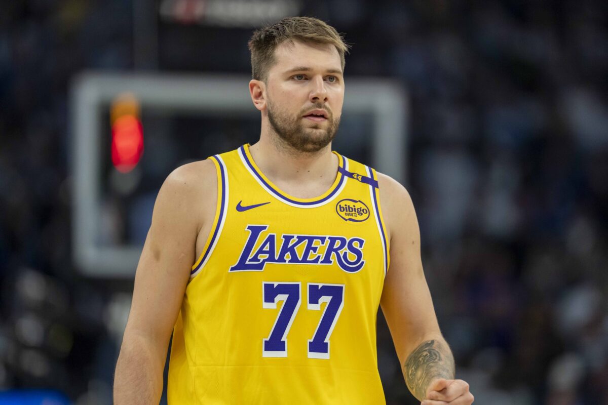 Luka Doncic in maglia Los Angeles Lakers