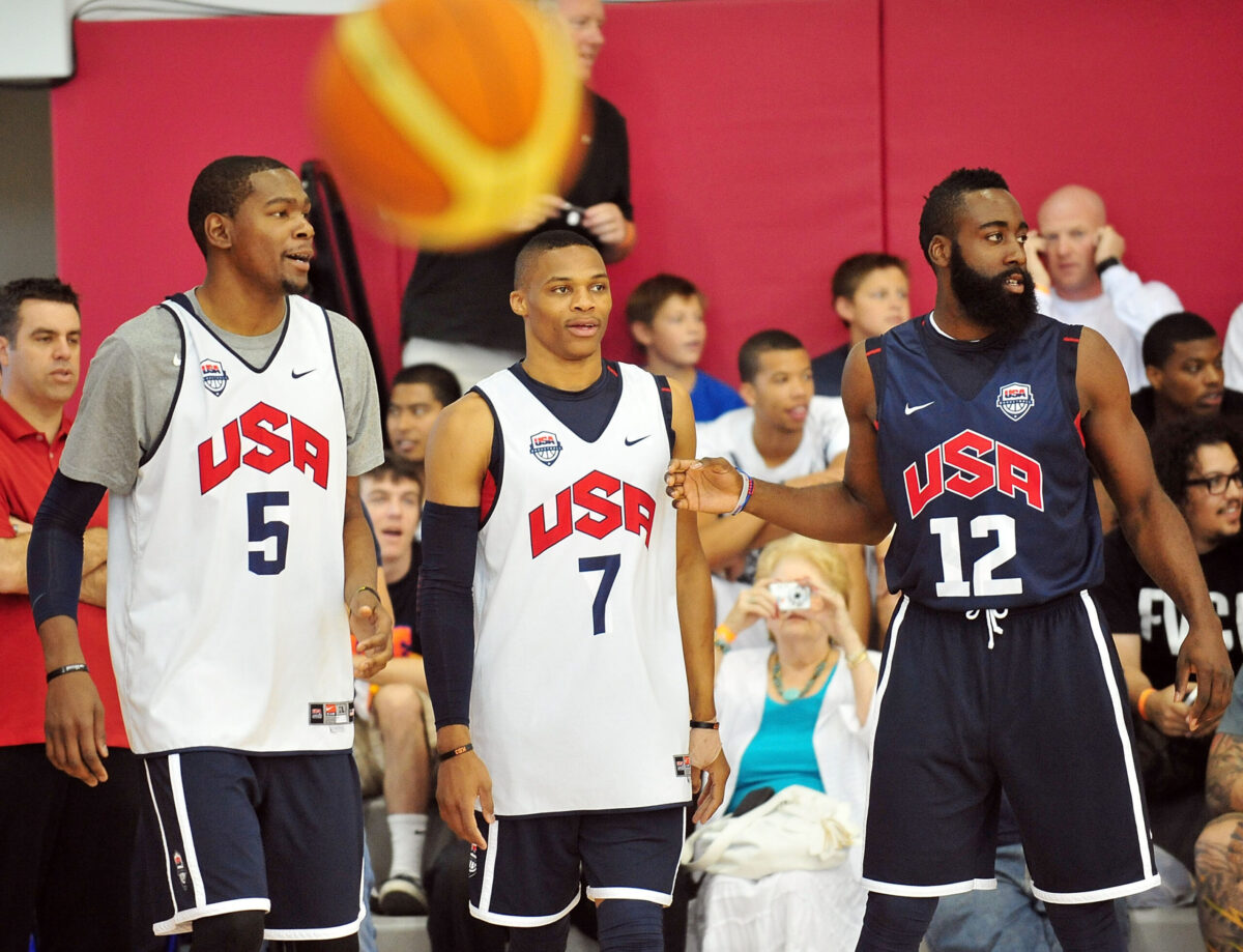 Kevin Durant, Russell Westbrook e James Harden al Training Camp di Team USA