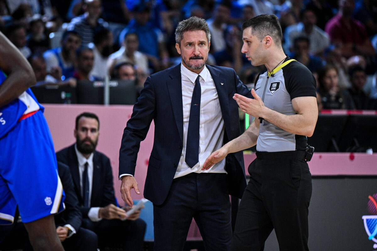 Gianmarco Pozzecco, coach dell'Italbasket