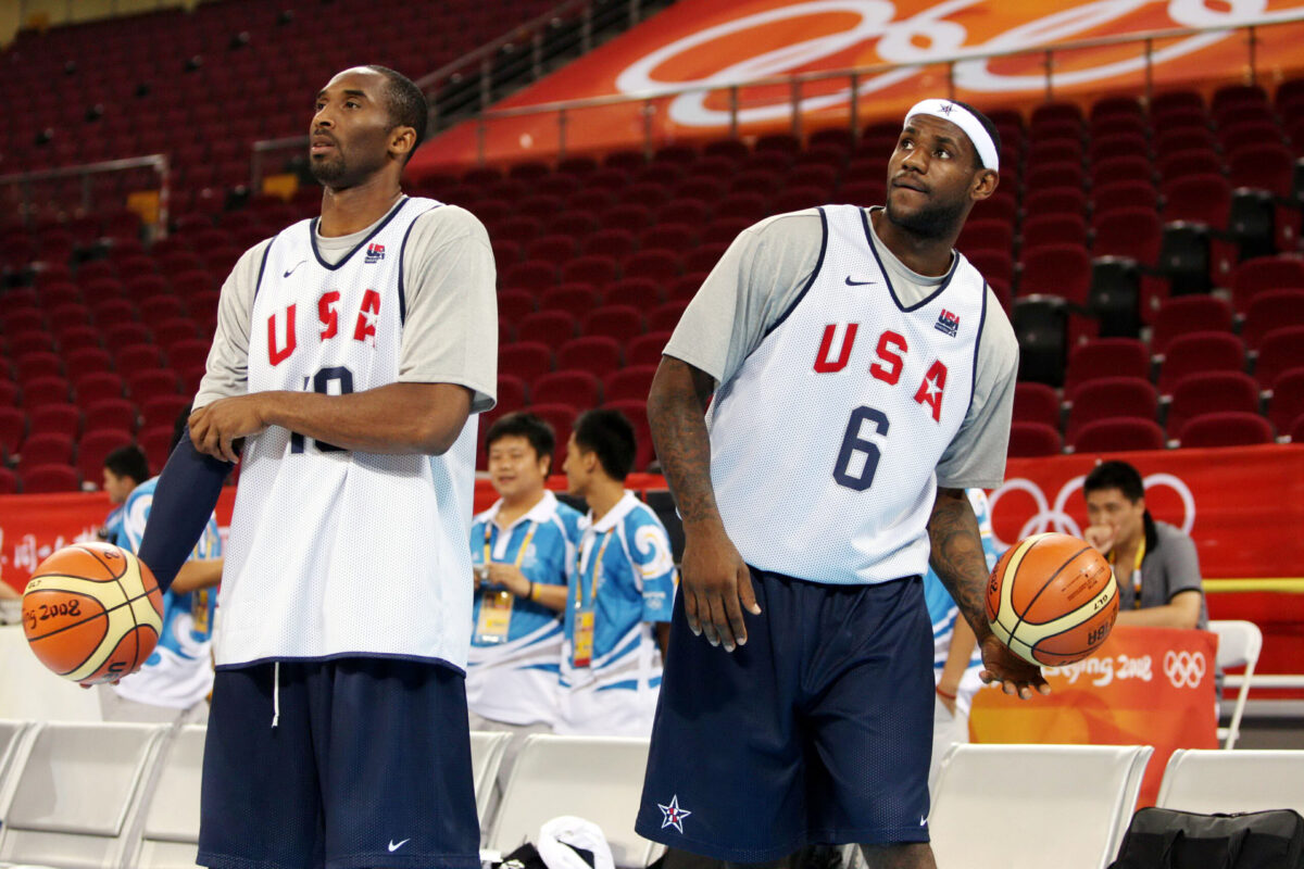 Kobe Bryant e LeBron James con la maglia di Team USA