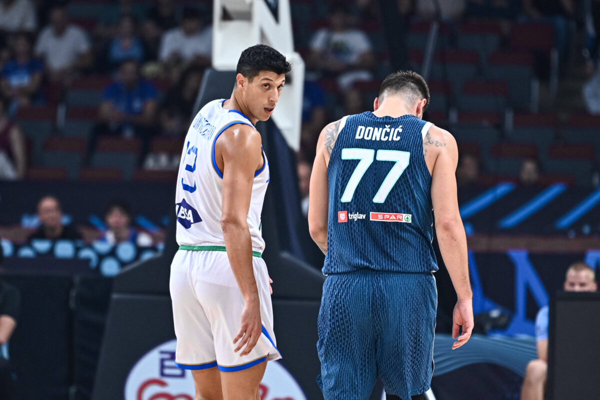 Simone Fontecchio e Luka Doncic, in Italia-Slovenia a EuroBasket 2025