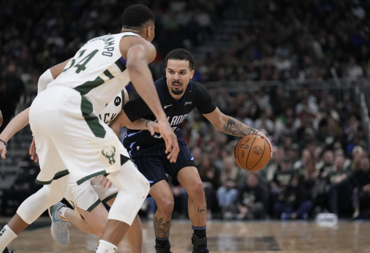 Cole Anthony in azione con la maglia degli Orlando Magic
