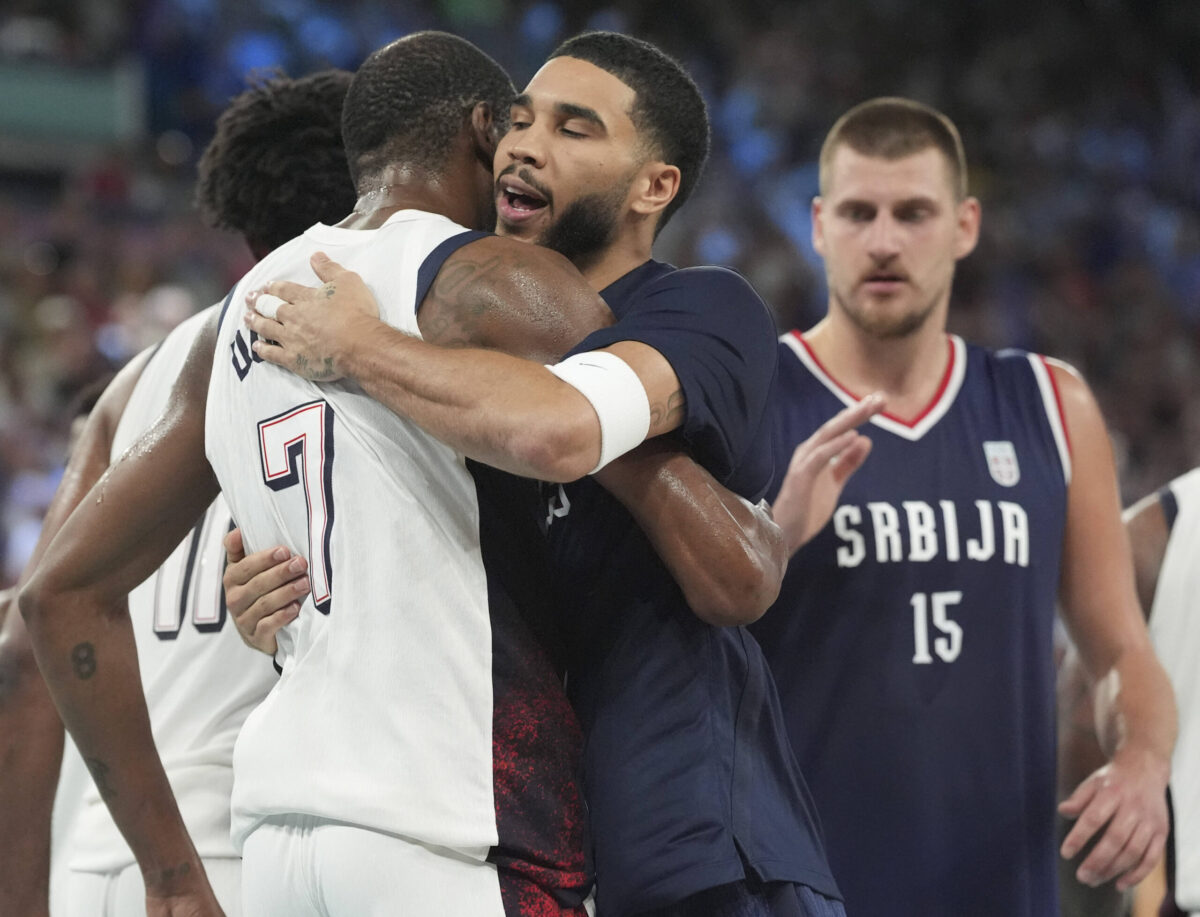 Kevin Durant e Jayson Tatum con la maglia di Team USA alle Olimpiadi di Parigi 2024
