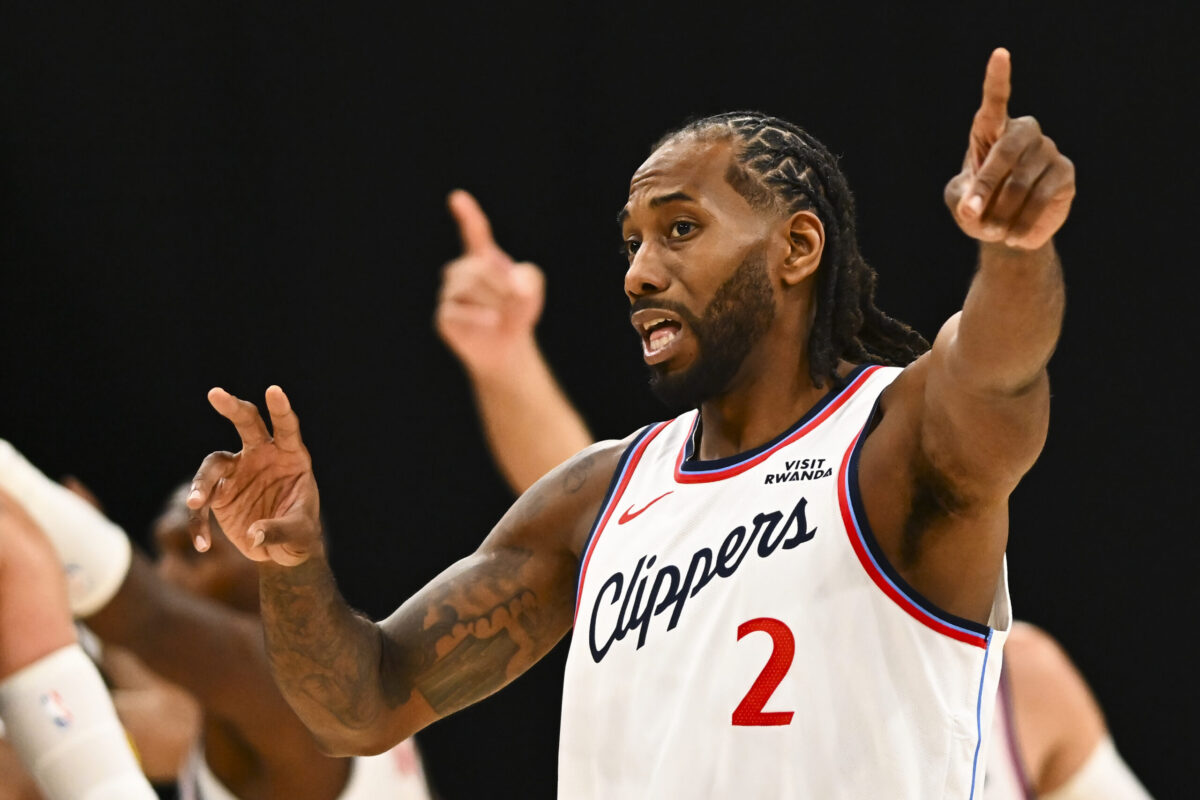Kawhi Leonard in azione con i Los Angeles Clippers