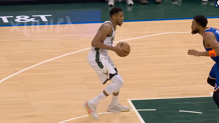 Giannis Antetokounmpo 5 steps