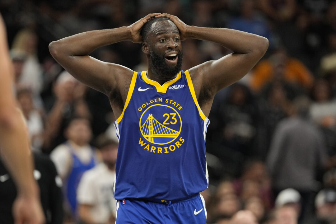 Draymond Green, Golden State Warriors, incredulo con le mani in testa