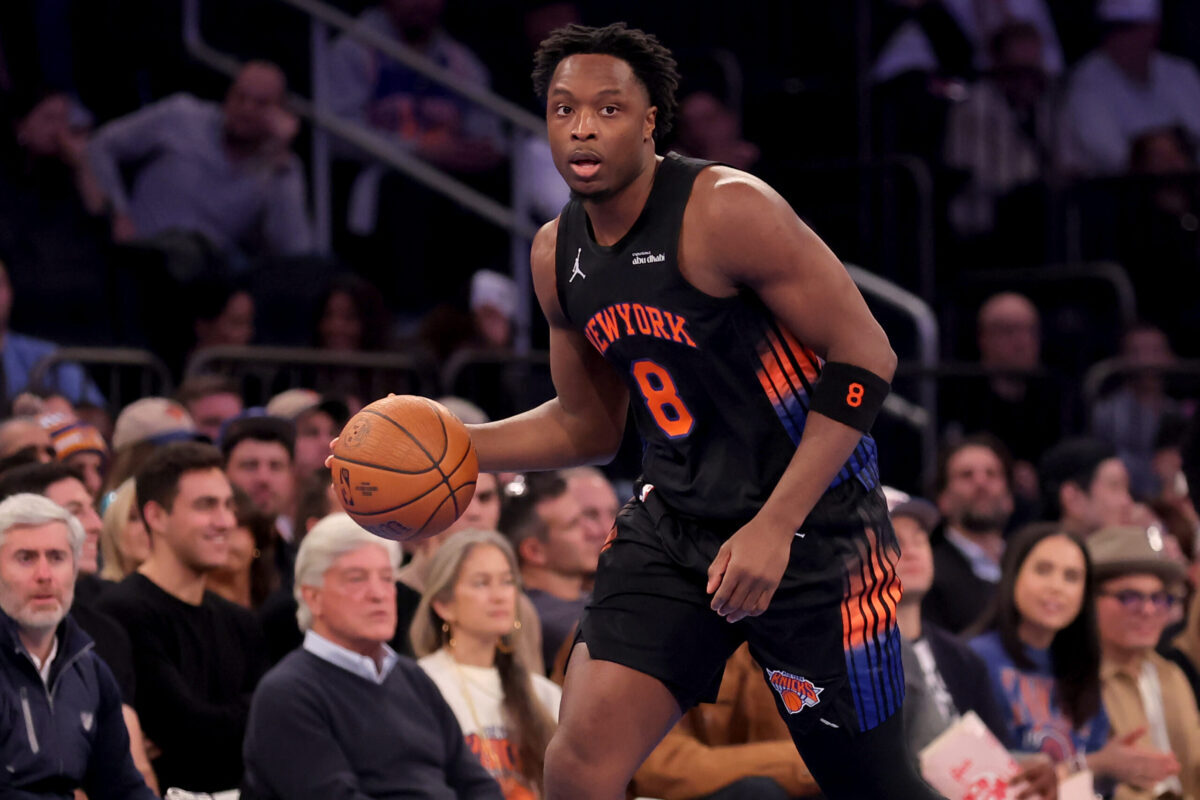 OG Anunoby, ala dei New York Knicks, in palleggio