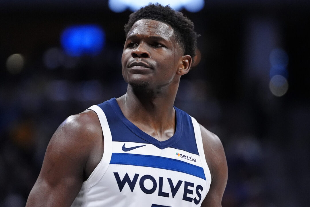 Anthony Edwards in maglia Minnesota Timberwolves