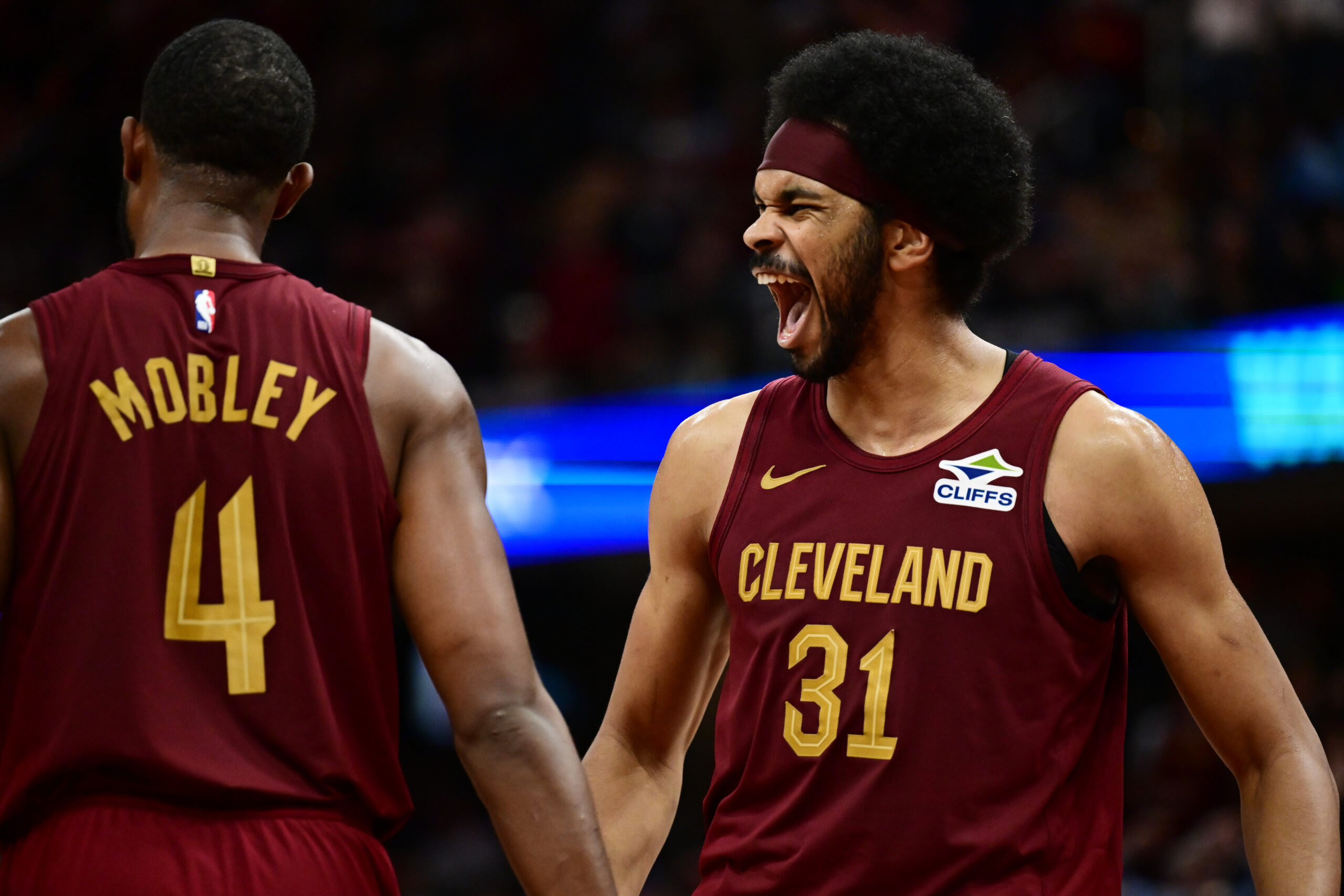 Evan Mobley Jarrett Allen Cavs