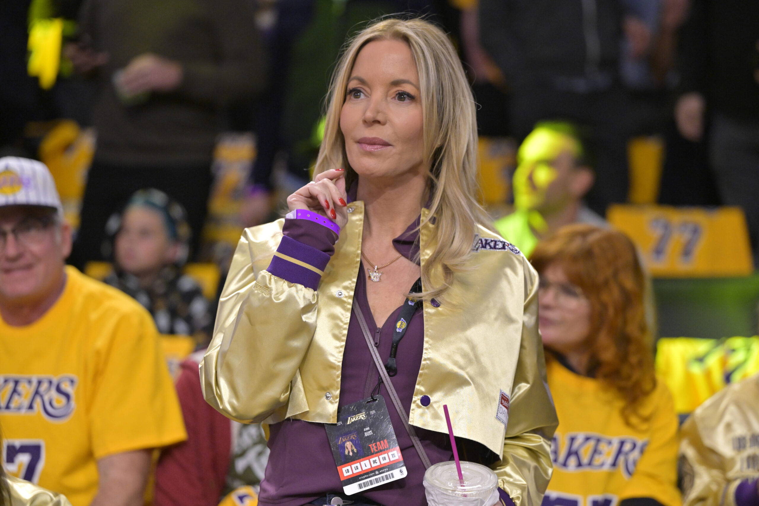 Jeanie Buss LeBron James Lakers