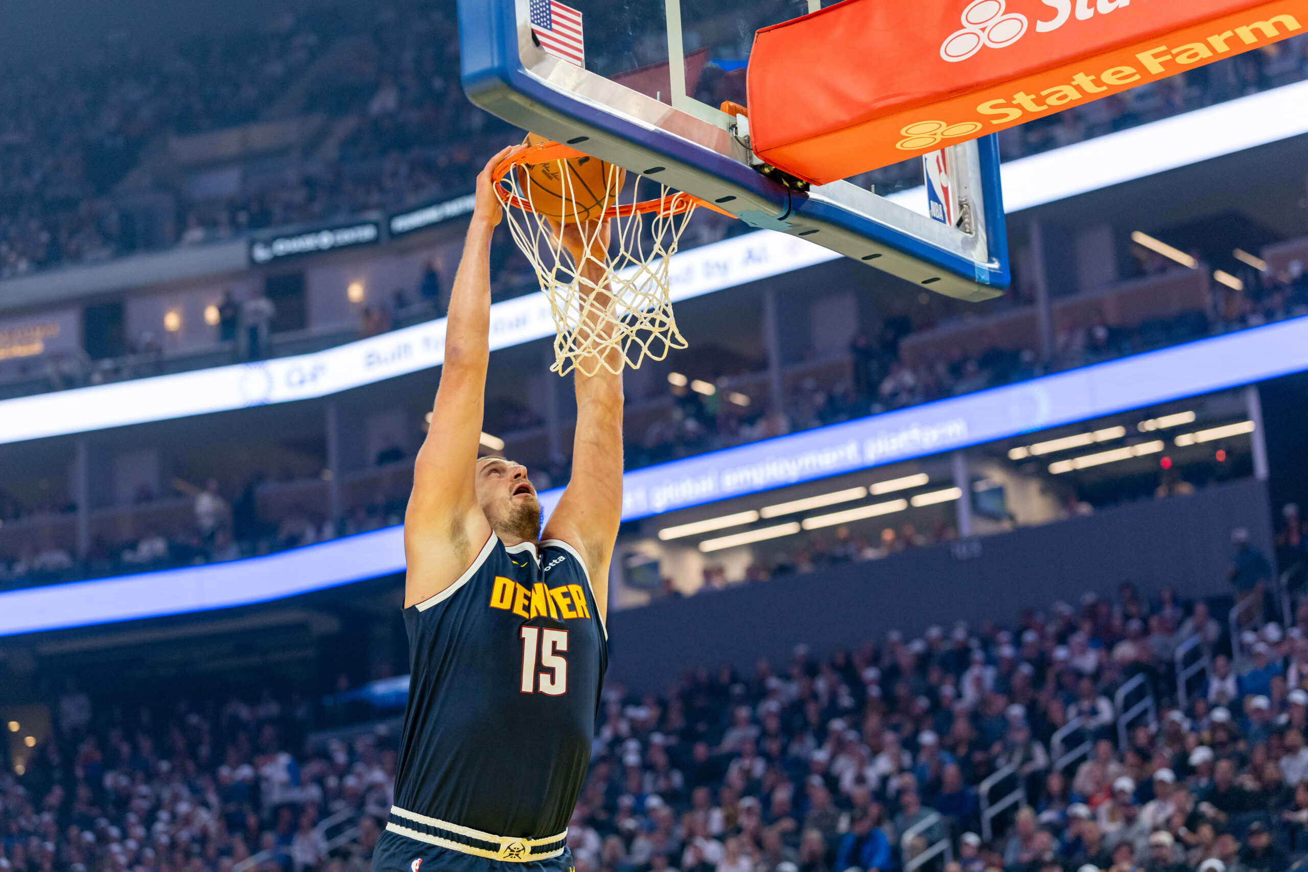Nikola Jokic dunk